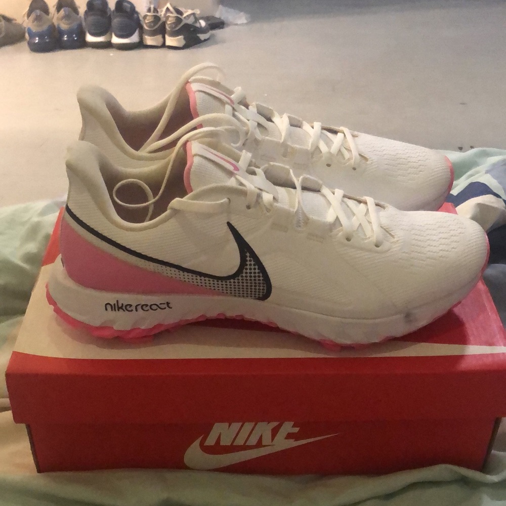 Rare Nike React pink and white sneakers size 10. brand new, only wore them once
